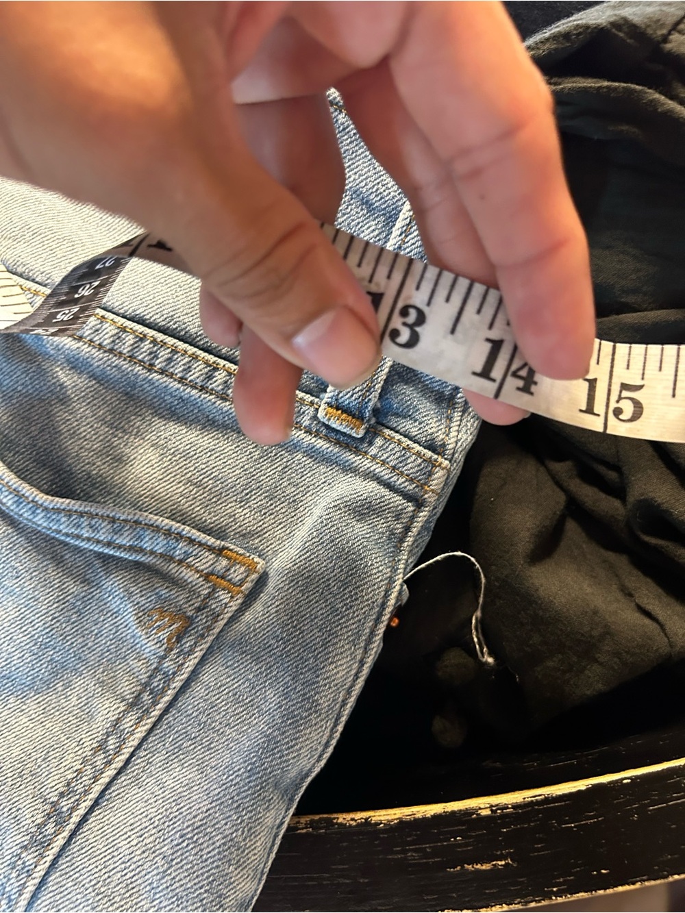 MADEWELL Denim High Rise Short Frayed - Picture 6 of 7